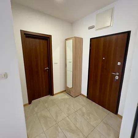 Daire Cozy 1 Bedroom With Free Parking *