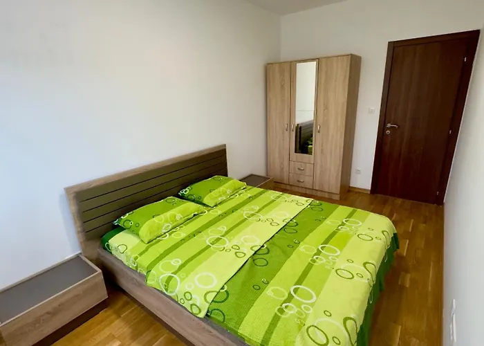 Appartamento Cozy 1 Bedroom With Free Parking Podgorica