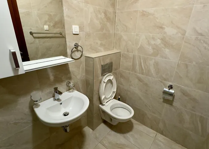 Cozy 1 Bedroom With Free Parking Διαμέρισμα